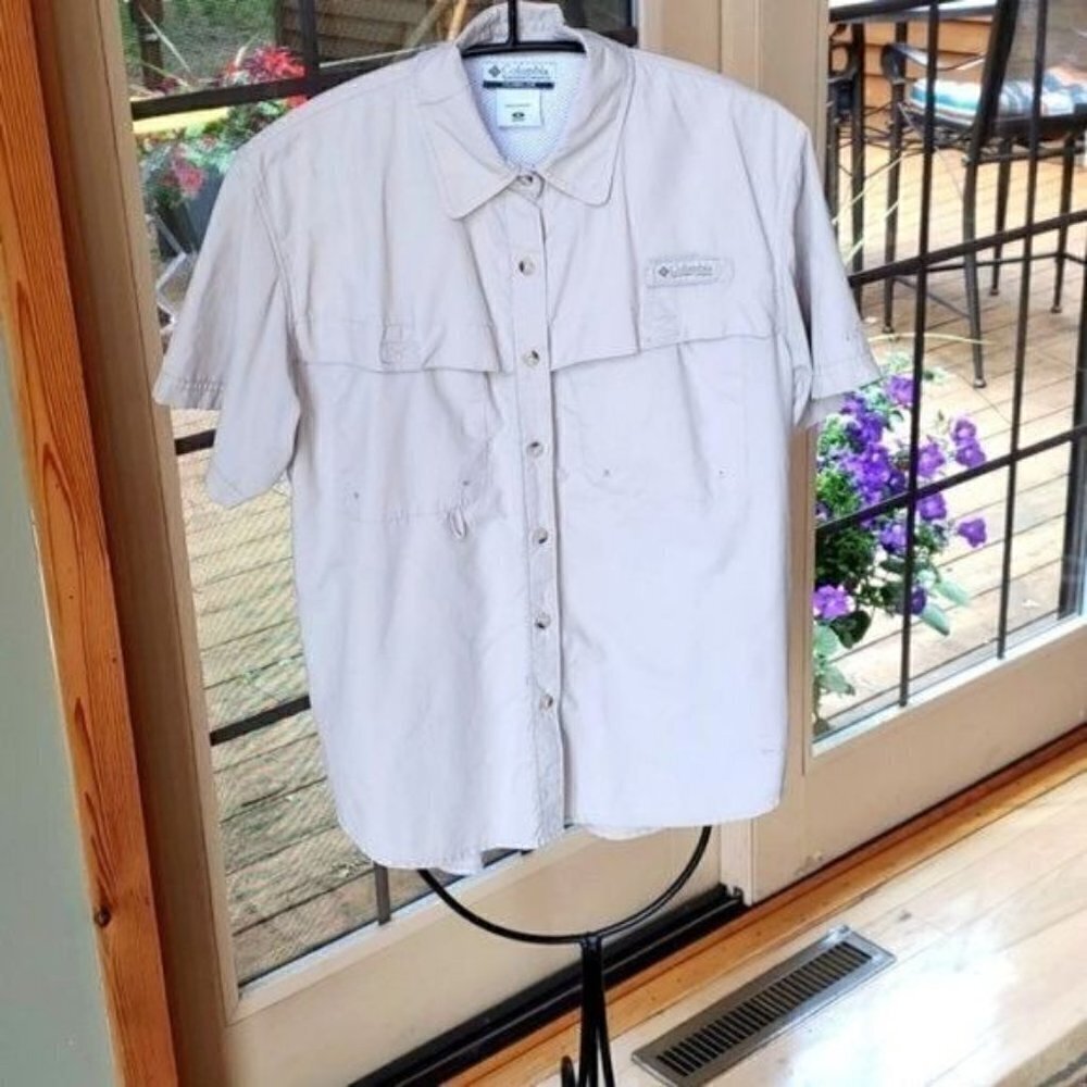 Columbia Embroidered Sporting UPF 60 Vented Pocket Casual Button Down Sz S Shirt
